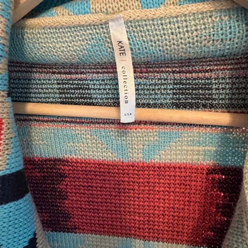 Colorful Geometric Pattern Cardigan - Picture 2 of 5